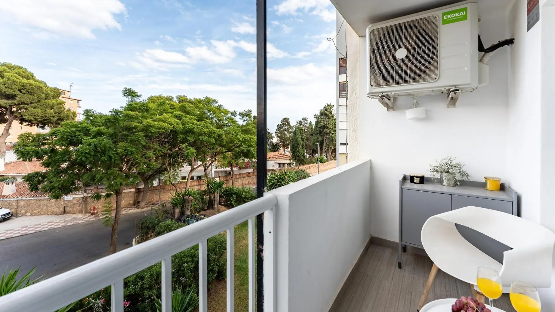 Bonanza Deluxe - Easy Walk To Beach, Benalmadena Marina And Shops 公寓